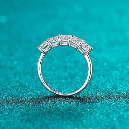 Square cut moissanite ring detail